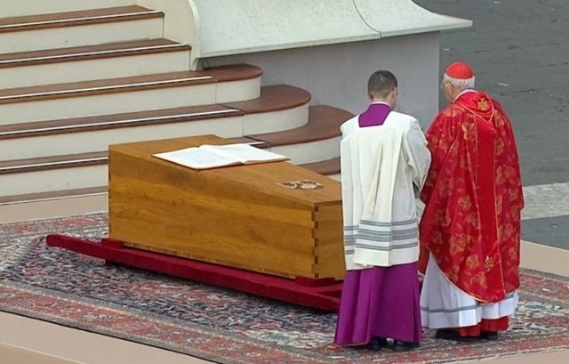 Roma funerale Benedetto XVI