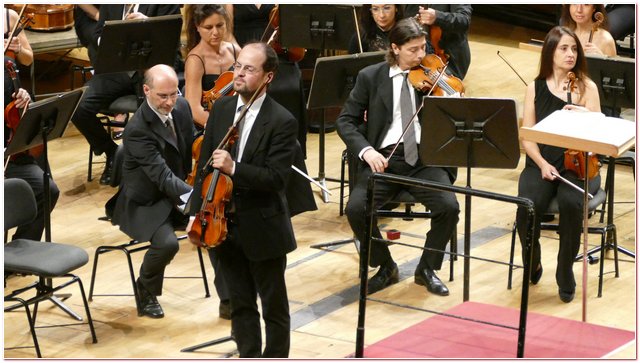 Claus Peter Flor e il violoncello di Quirine Viersen