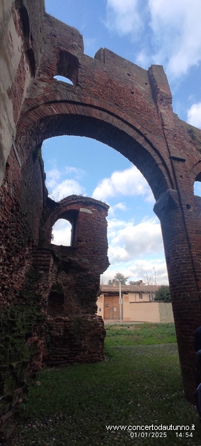 Lomello Basilica Castello