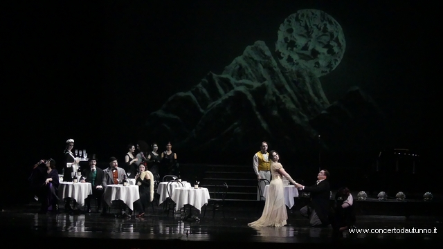 Nozze con delitto Teatro Coccia