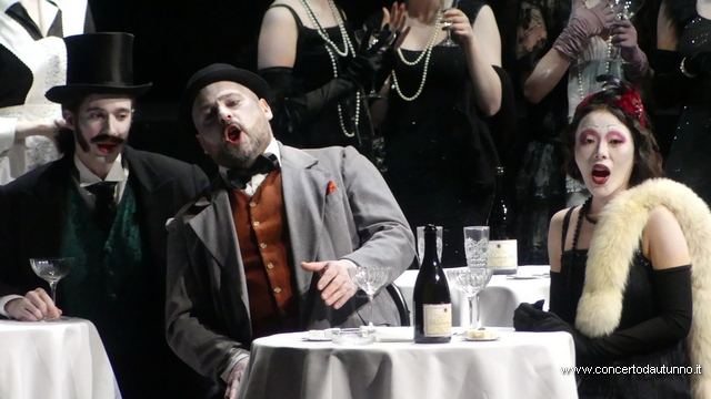 Nozze con delitto Teatro Coccia