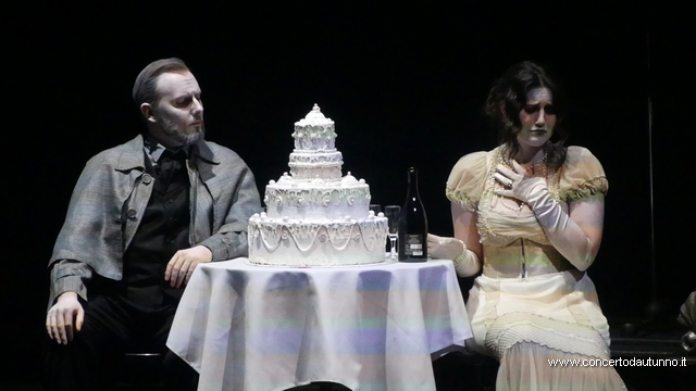 Nozze con delitto Teatro Coccia