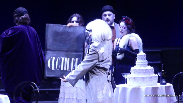 Nozze con delitto Teatro Coccia