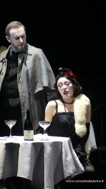 Nozze con delitto Teatro Coccia