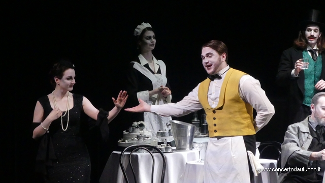 Nozze con delitto Teatro Coccia