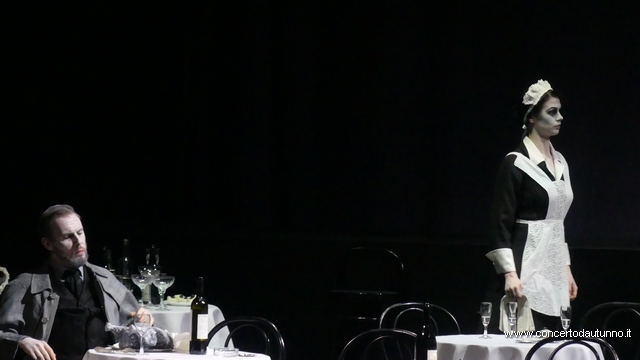 Nozze con delitto Teatro Coccia
