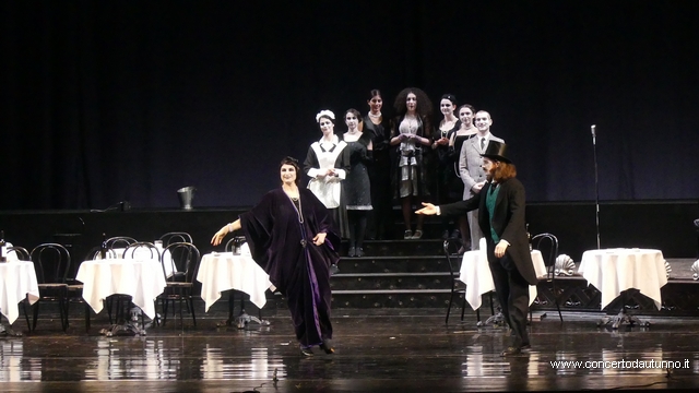 Nozze con delitto Teatro Coccia