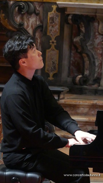 JUNHEE KIM 