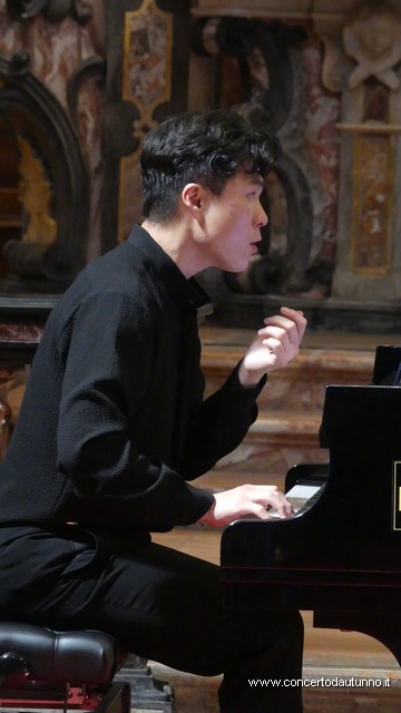 JUNHEE KIM 