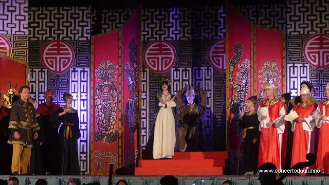Opera in castello