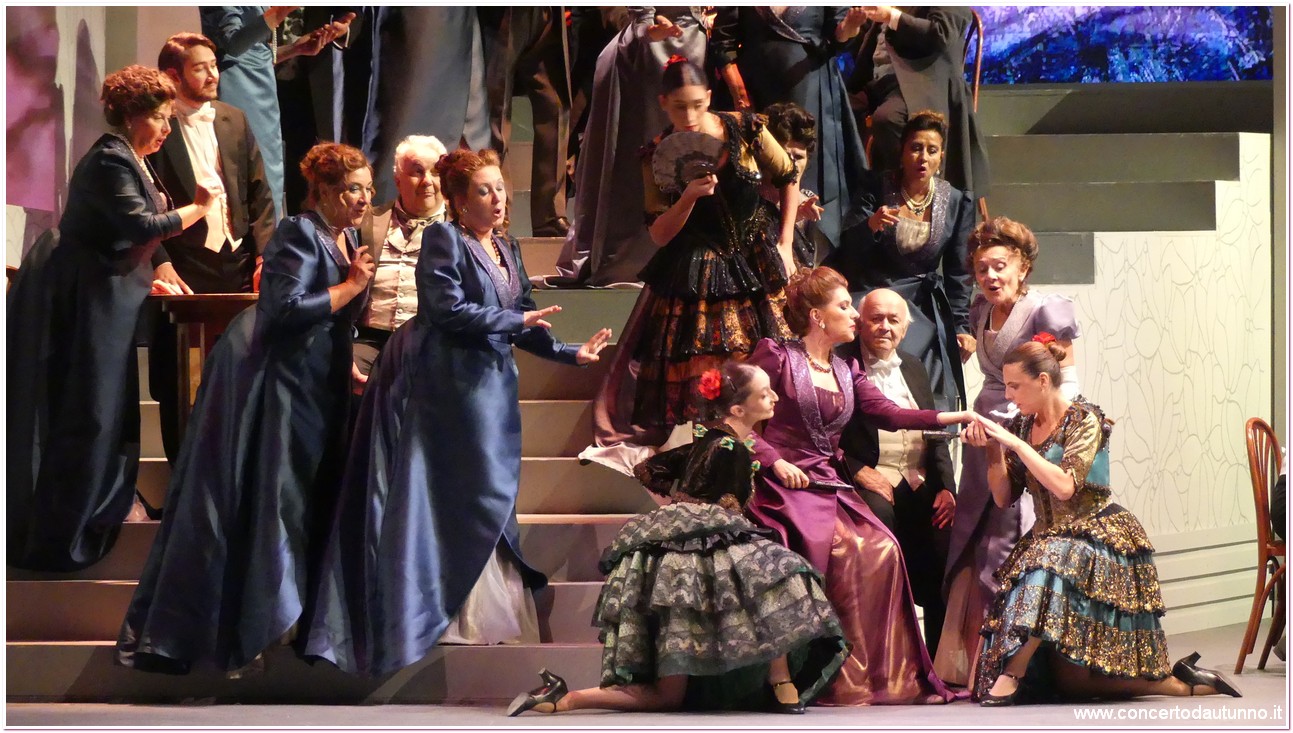 Teatro Coccia Traviata