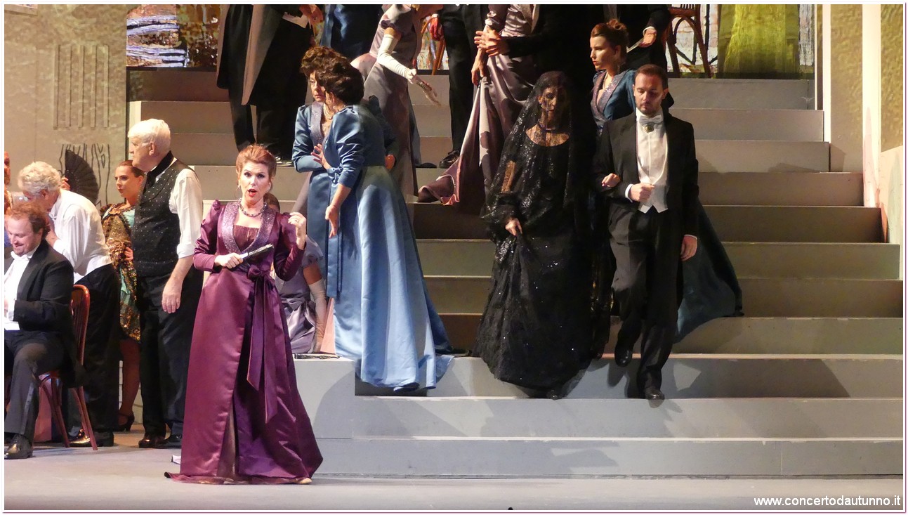 Teatro Coccia Traviata