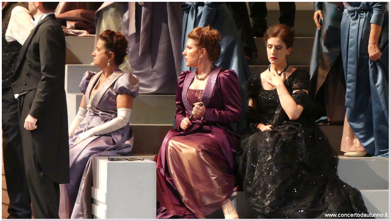 Teatro Coccia Traviata