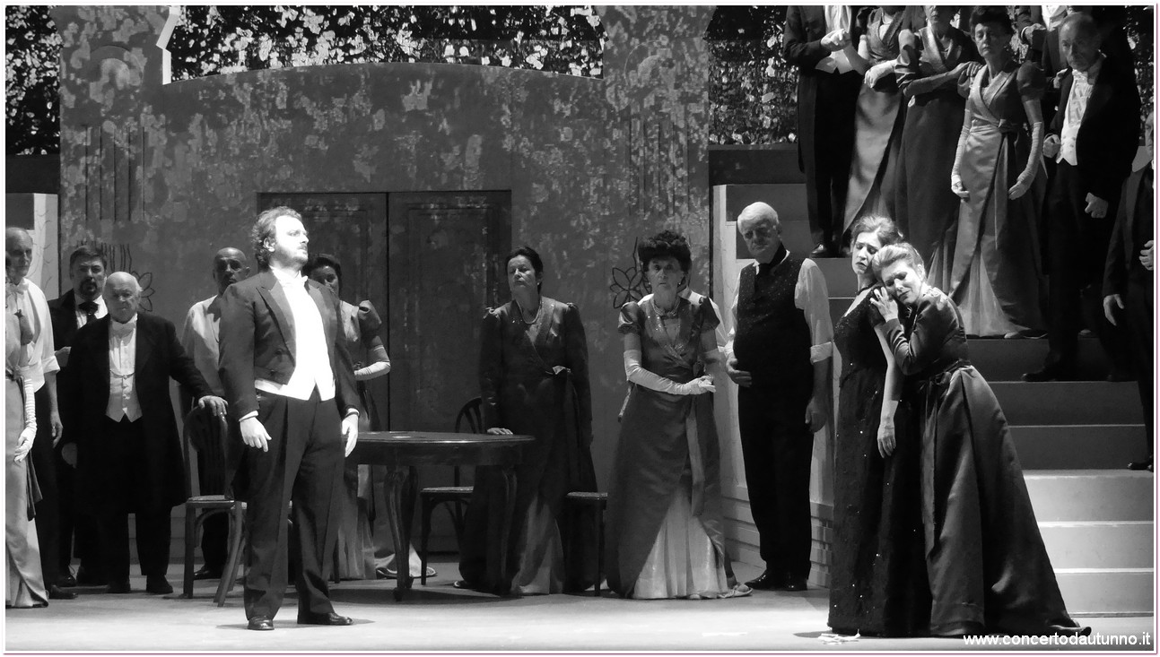 Teatro Coccia Traviata