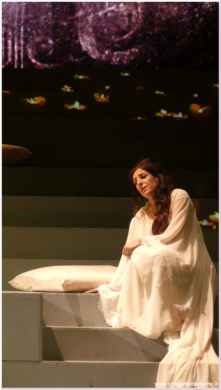 Teatro Coccia Traviata