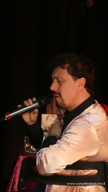 Michelangelo NARI canta AZNAVOUR