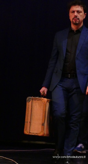 Michelangelo NARI canta AZNAVOUR