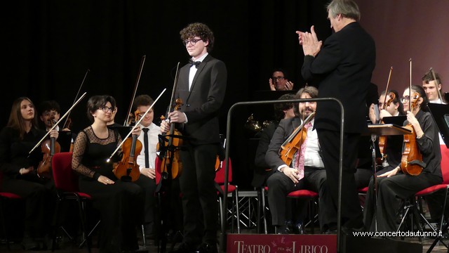 Totem Magenta Concerto Rivolta