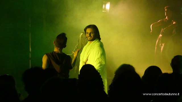 JESUS in Cavallerizza