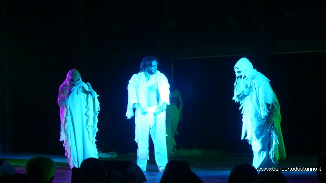 JESUS in Cavallerizza