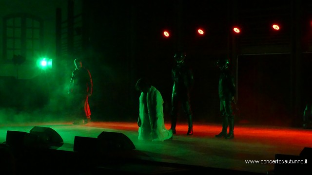 JESUS in Cavallerizza