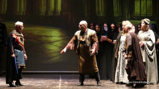 Auser Magenta Trovatore al Lirico