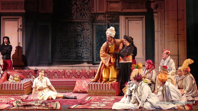 Italiana in Algeri Teatro Coccia