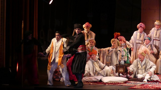 Italiana in Algeri Teatro Coccia