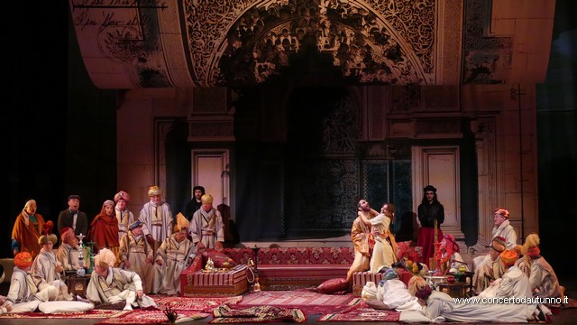 Italiana in Algeri Teatro Coccia
