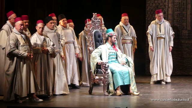 Italiana in Algeri Teatro Coccia