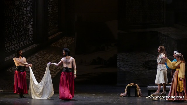 Italiana in Algeri Teatro Coccia